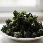 Lehtikaalisipsit Airfryer, rapeat ja terveelliset naposteltavat