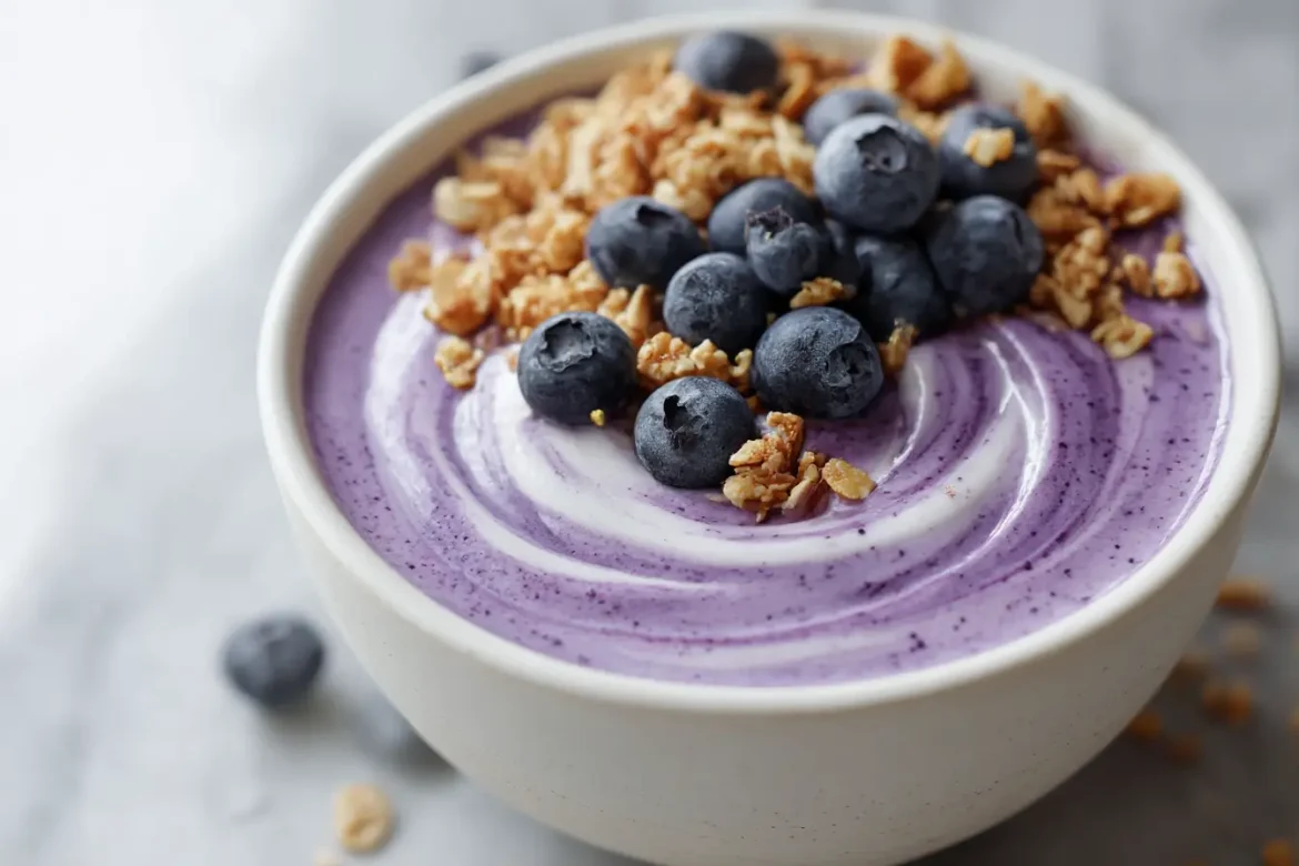 Maukas airfryer-mustikkasmoothie, täynnä makua ja ravinteita.