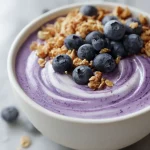 Maukas airfryer-mustikkasmoothie, täynnä makua ja ravinteita.